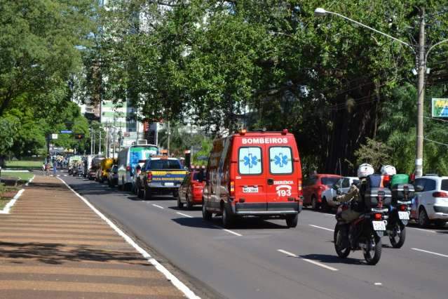 Passeata marca in&iacute;cio de campanha que quer reduzir mortes no tr&acirc;nsito