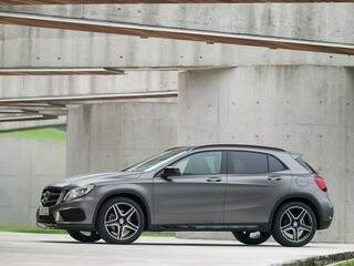 Mercedes inicia produção do GLA, em 2016 tem previsão de fabricar no Brasil