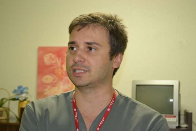 V&iacute;tima de acidente espera 120h por cirurgia e ortopedia sofre com lota&ccedil;&atilde;o