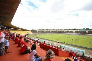 Estádio Morenão terá três partidas em sequência nesta quinta-feira, a partir das 16h (Foto: André Bittar)
