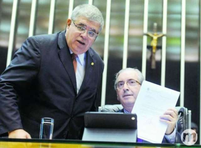 Em viagem ao L&iacute;bano, Marun desfalca defesa de Cunha na C&acirc;mara