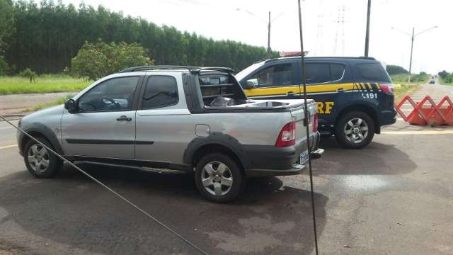 Grupo &eacute; preso em Tr&ecirc;s Lagoas com carro furtado em S&atilde;o Paulo