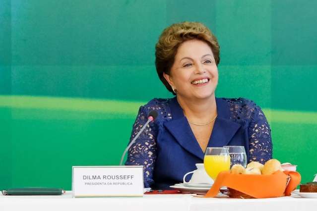 Dilma troca comando do Itamaraty e mant&eacute;m 13 ministros para 2&ordm; mandato