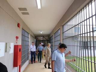 Casa de detenção na MS-455 tem 101 celas, entre coletivas e individuais (Foto: Marcos Maluf)