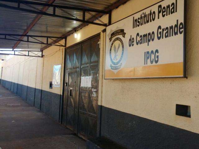 Agente penitenci&aacute;rio encontra preso morto em cela da M&aacute;xima