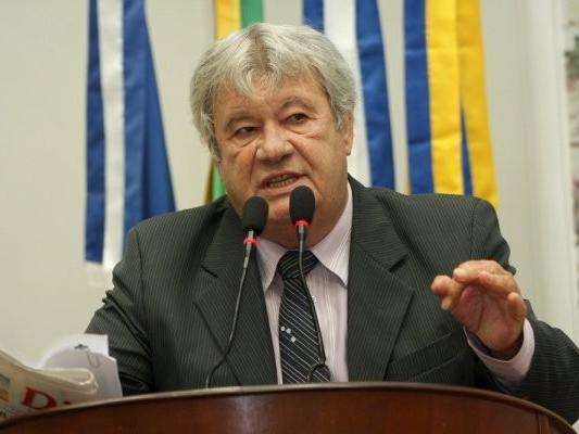 Minist&eacute;rio P&uacute;blico v&ecirc; nepotismo na contrata&ccedil;&atilde;o de assessor e filho m&eacute;dico
