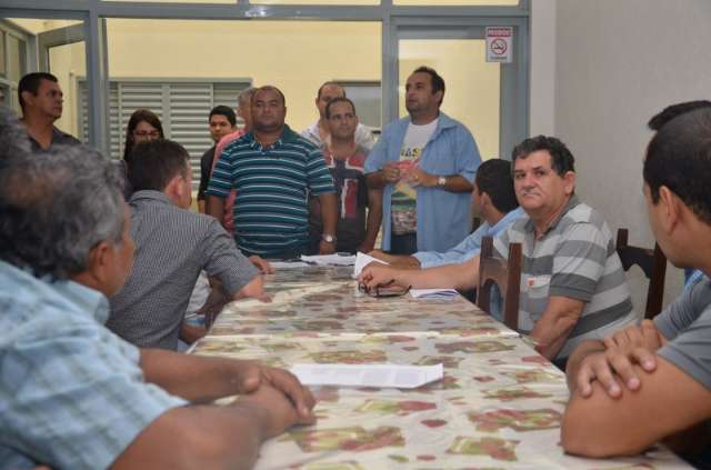 PM e bombeiros rejeitam &iacute;ndice e j&aacute; amea&ccedil;am aquartelamento