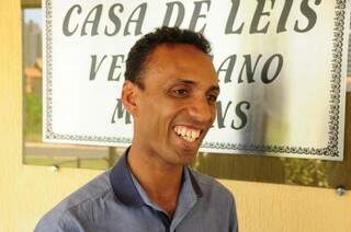 Coringa, também presidente da associação de moradores das  Moreninhas, eleito com 3,1 mil votos. (Foto: Rodrigo Pazinato)