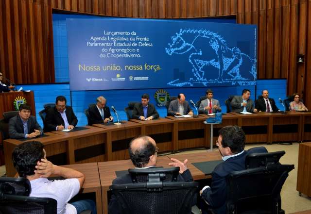 Frente Parlamentar &eacute; lan&ccedil;ada para debater pontos do agroneg&oacute;cio e cooperativismo