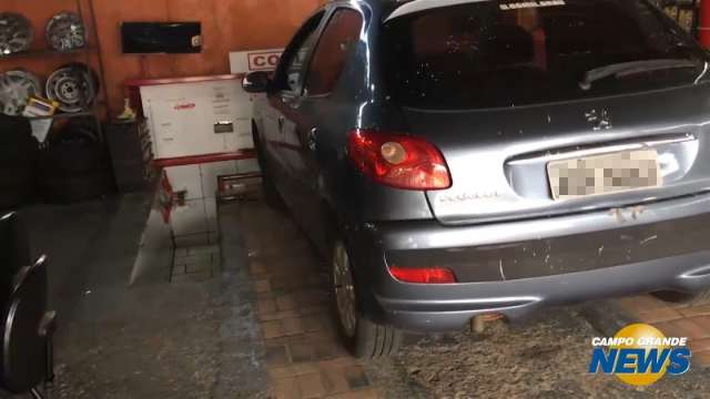 Nas oficinas, motoristas preferem 'remendo' para economizar