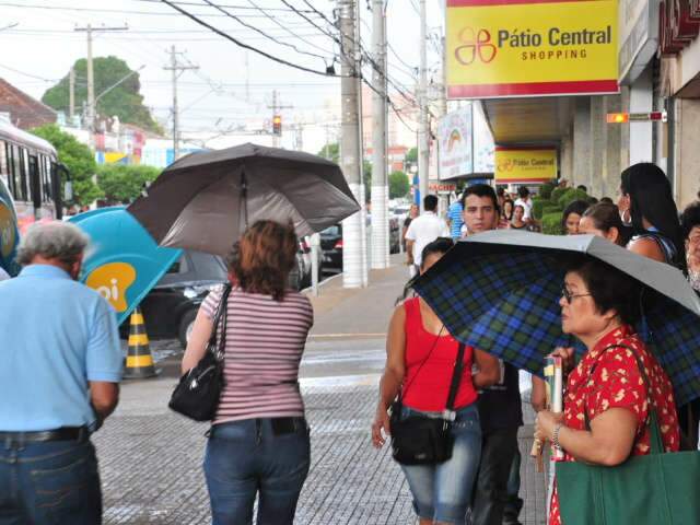  Centro e leste da Capital registram chuva forte nesta tarde