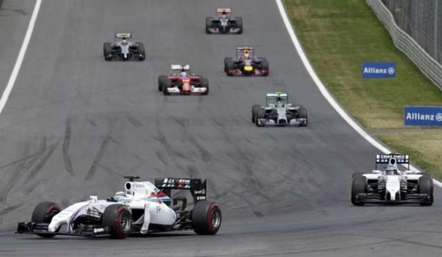 Depois de sair na pole, Massa fica em 4&ordm; e  Rosberg vence corrida