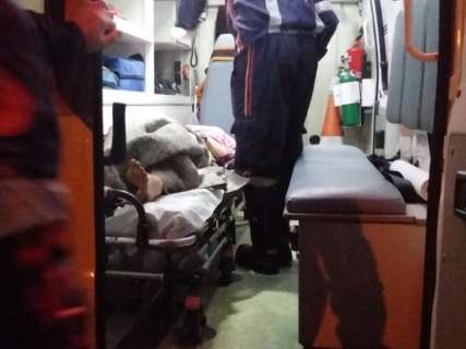 Mulher &eacute; encontrada ferida em rua e diz que foi v&iacute;tima de estupro coletivo