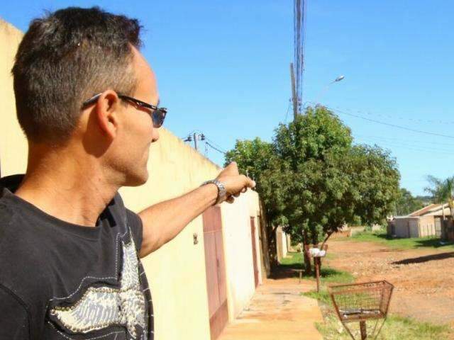 Crateras e falta de manuten&ccedil;&atilde;o deixam ruas intransit&aacute;veis no Tijuca