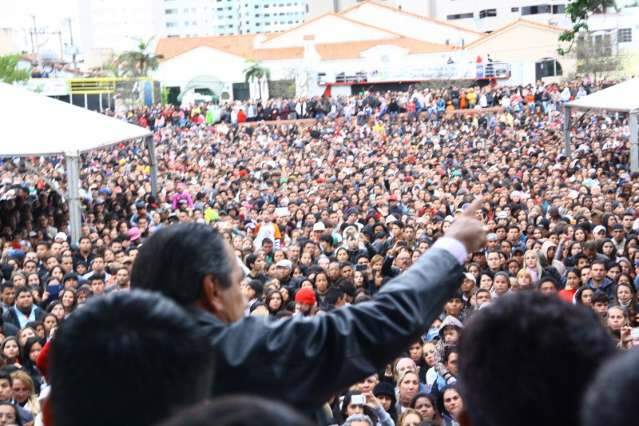 Marcha para Jesus re&uacute;ne 40 mil e Malafaia dispara contra gays
