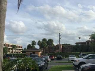 Na tarde desta sexta, após chegada de furacão, clima já era de tranquilidade em Boca Raton, Florida (Foto: Arquivo Pessoal) 