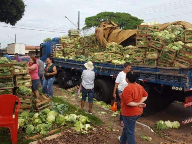 Caminh&atilde;o de repolho levava uma tonelada de maconha para S&atilde;o Paulo