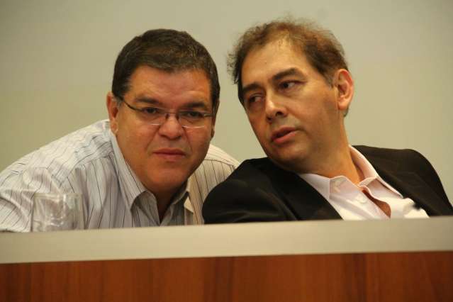 Secret&aacute;rio de Bernal referenda contrato acertado por Gilmar Olarte