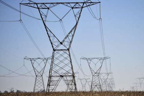 Tarifa branca de energia ser&aacute; ampliada a pequenos consumidores em 2020