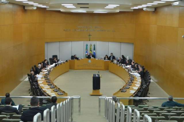 Justi&ccedil;a nega pedido de associa&ccedil;&atilde;o e mant&eacute;m concurso para cart&oacute;rios