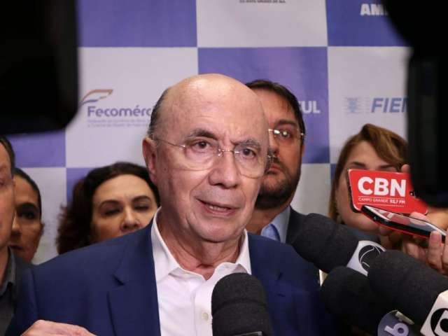 Em visita a MS, candidato fala em criar 10 milh&otilde;es de emprego e foco na economia