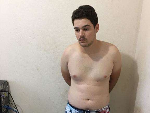 Denar prende dupla respons&aacute;vel por tr&aacute;fico na Vila Almeida