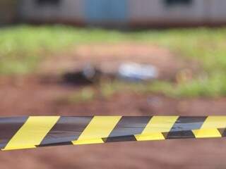 Corpo foi encontrado em terreno no Jardim Campo Alto, na manhã de sexta-feira (Foto: Fernando Antunes)
