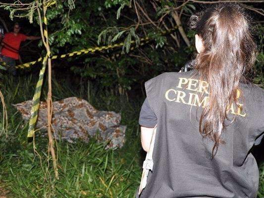 Autom&oacute;vel atropelou e matou menina de 7 anos que ia ao lado de mais tr&ecirc;s