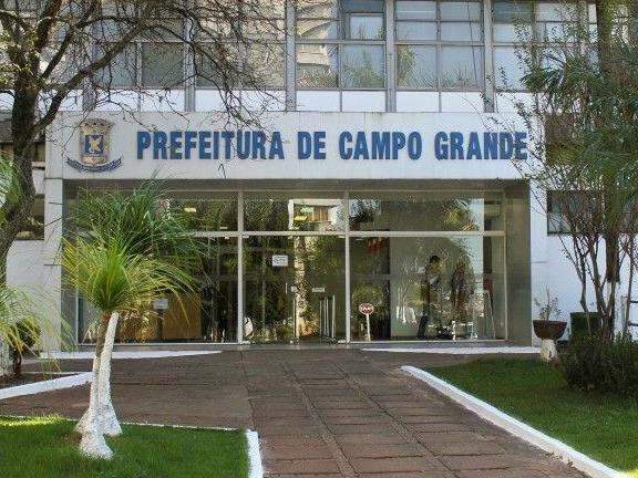Prefeitura convoca 61 servidores que podem ficar sem sal&aacute;rios