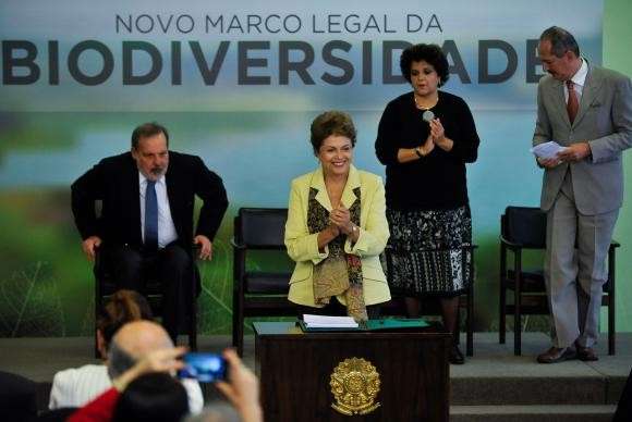 Dilma sanciona lei que regulamenta acesso &agrave; biodiversidade