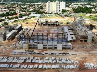 Obra do estádio da cidade, a Arena Pantanal, quase parou por conta de uma ameaça de greve dos operários (Foto: Divulgação)