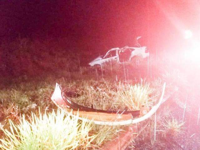 Homem perde controle de Vectra em curva e morre ap&oacute;s capotagem