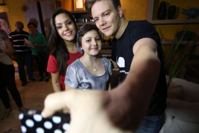 Morre menina que mobilizou artistas em campanha para doa&ccedil;&atilde;o de medula