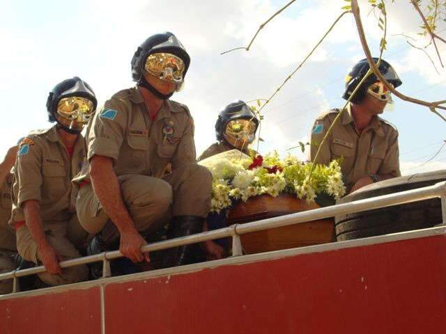  Bombeiro que morreu hoje na Capital &eacute; enterrado em Tr&ecirc;s Lagoas