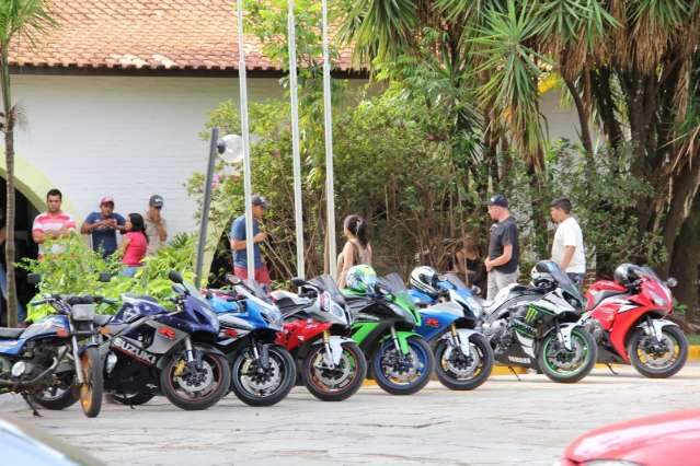 Morte de motociclista p&otilde;e fim a grupo e ocorreu ap&oacute;s doa&ccedil;&atilde;o a crian&ccedil;as