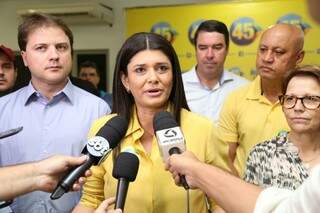 Rose (de camisa amarela) obteve 26,62% dos votos. (Foto: Marcos Ermínio)