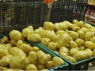 Preço da batata chegou a custar R$ 7,98 no início deste mês, mas baixou 11% devido a grande demanda do legume. (Foto: Alcides Neto)