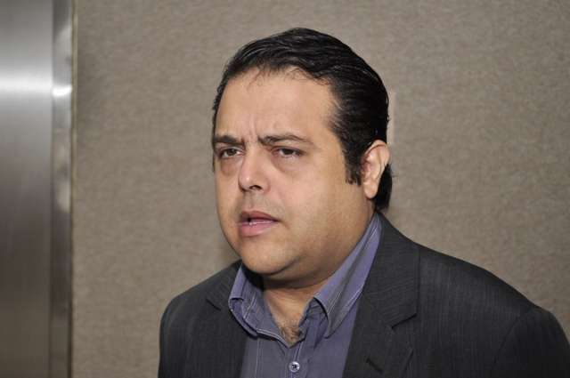 Capital define locais de m&eacute;dicos e cubanos devem chegar em outubro