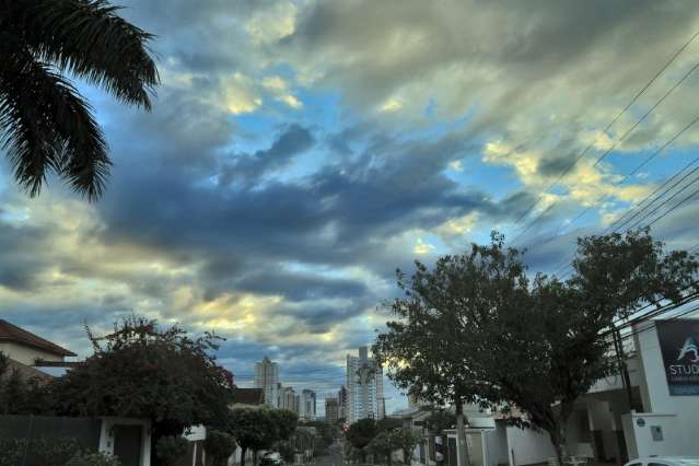 Sexta-feira ter&aacute; m&aacute;xima de 23&deg;C e chuva nas regi&otilde;es leste e oeste de MS