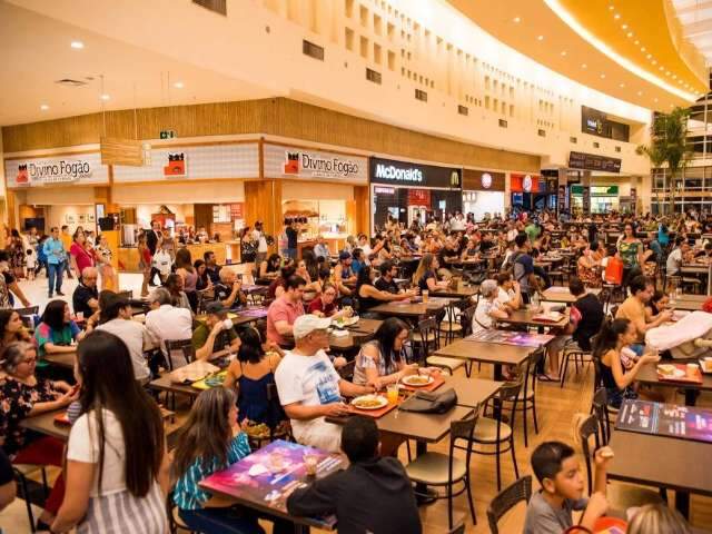 Neste feriado de Natal, s&oacute; os shoppings abrem em Campo Grande 