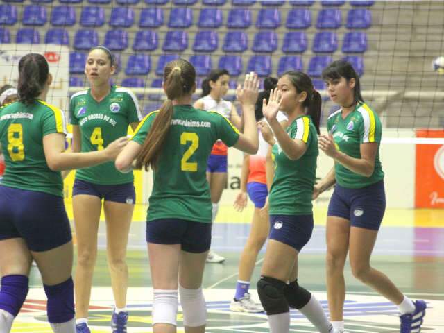  Classificado, MS vence no Brasileiro de v&ocirc;lei e segue invicto 