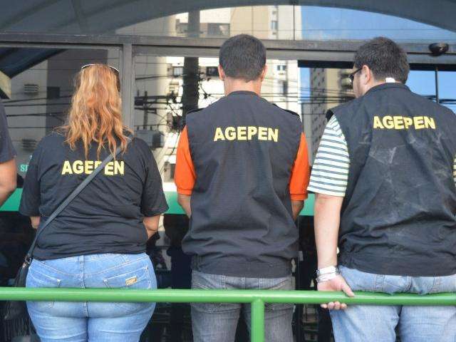 Agentes discutem proposta hoje sob amea&ccedil;a de suspender visitas