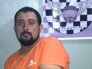 Josemir Ávalo foi preso acusado de ameaçar e agredir a ex-mulher (Foto: Divulgação/PM)