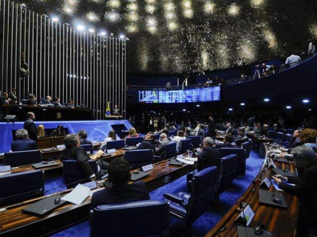 Com 55 votos, Senado aprova impeachment e Dilma &eacute; afastada