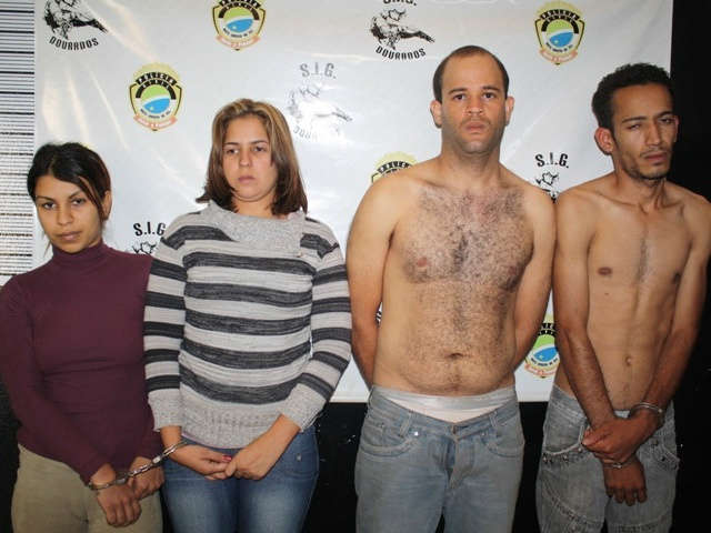  Quadrilha que roubava ve&iacute;culos e trocava por drogas &eacute; presa em Dourados