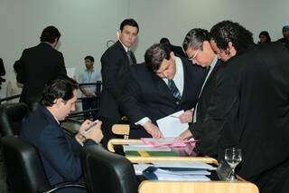 Vereadores discutem revogação da lei. (Foto: Izaías Medeiros/CMCG)