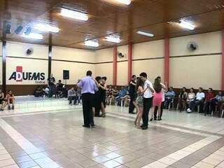 Dança de salão da UFMS (Foto: Divulgação)