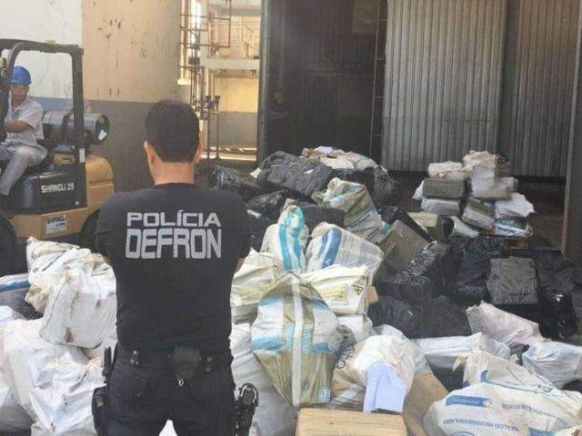 Com apreens&otilde;es di&aacute;rias, Defron destr&oacute;i mais 18 toneladas de drogas