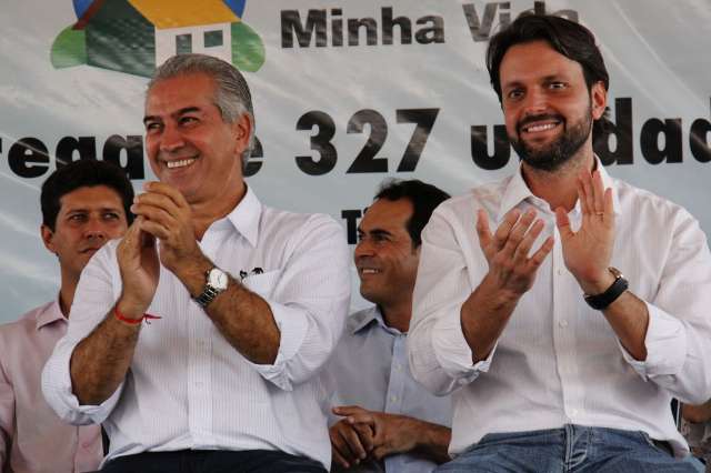 Entrega da casa pr&oacute;pria &eacute; realizar sonho, diz governador em Aparecida