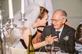 A notícia de que o avô iria ao casamento, aoos 85 anos, chegou como surpresa. (Foto: SET2 Photography By Priscila Soares)
